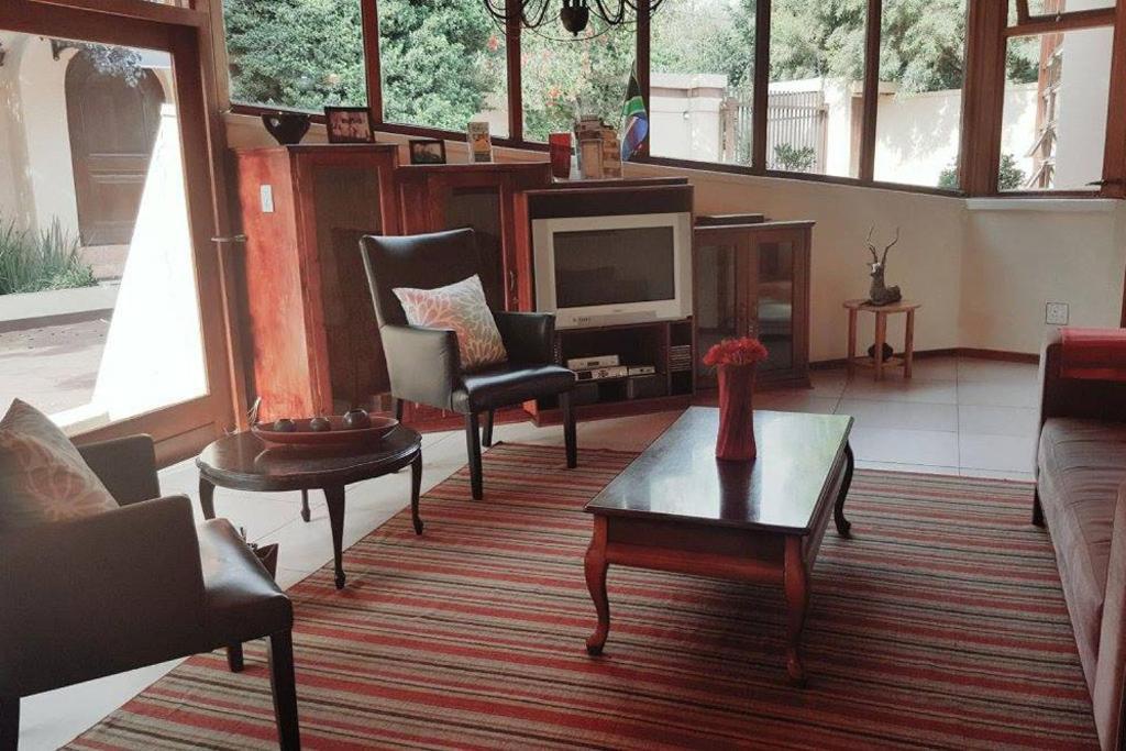 יוהנסבורג Somona Guest House מראה חיצוני תמונה